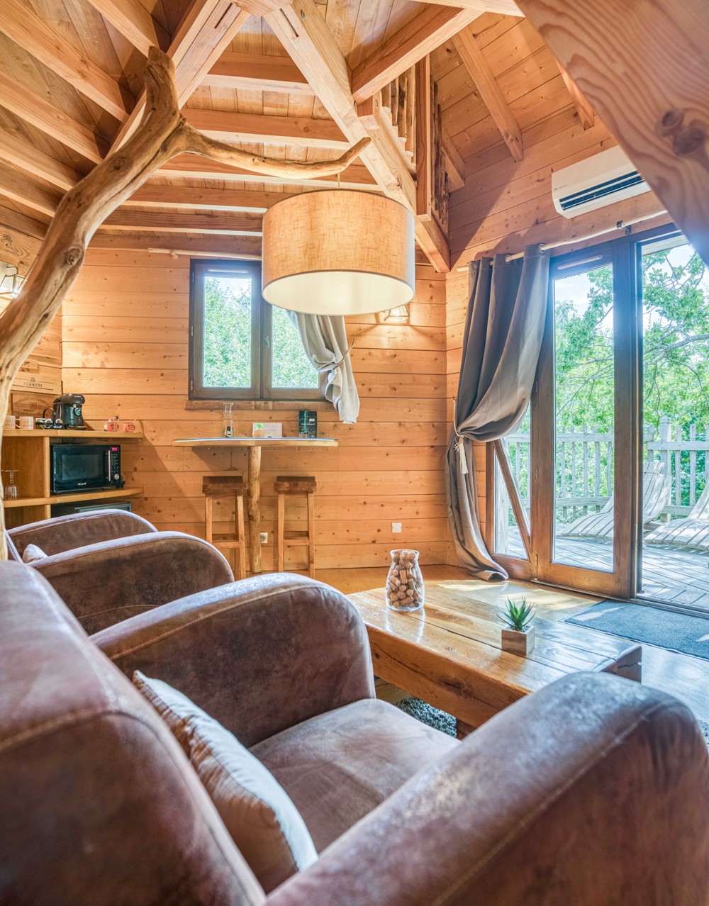 Le séjour de la cabane Périgord