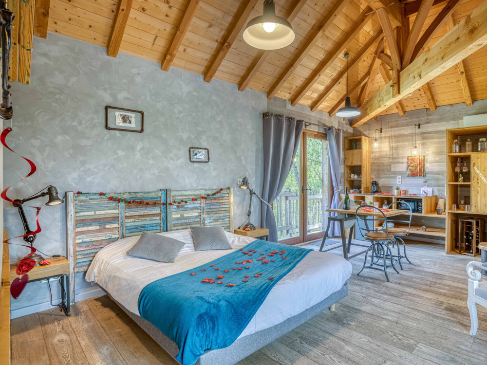 Le lit double de la cabane Aquitaine