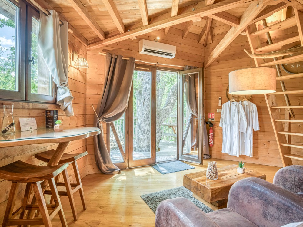 Le séjour de la cabane Périgord